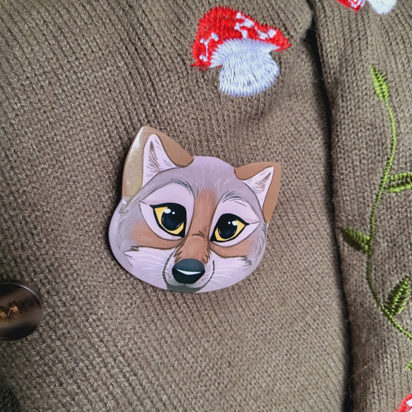 Coyote XL Animal Badge