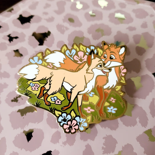Red Foxes Enamel Pin