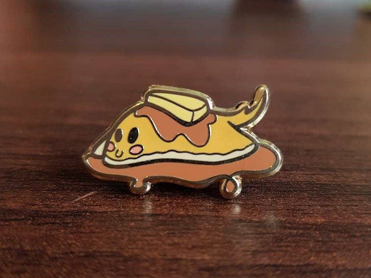 Pancake Stingray Enamel Pin