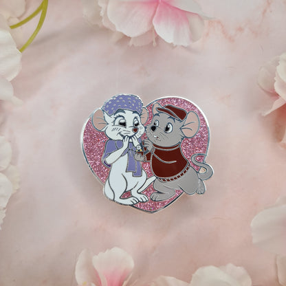 Mouse Proposal Enamel Pin